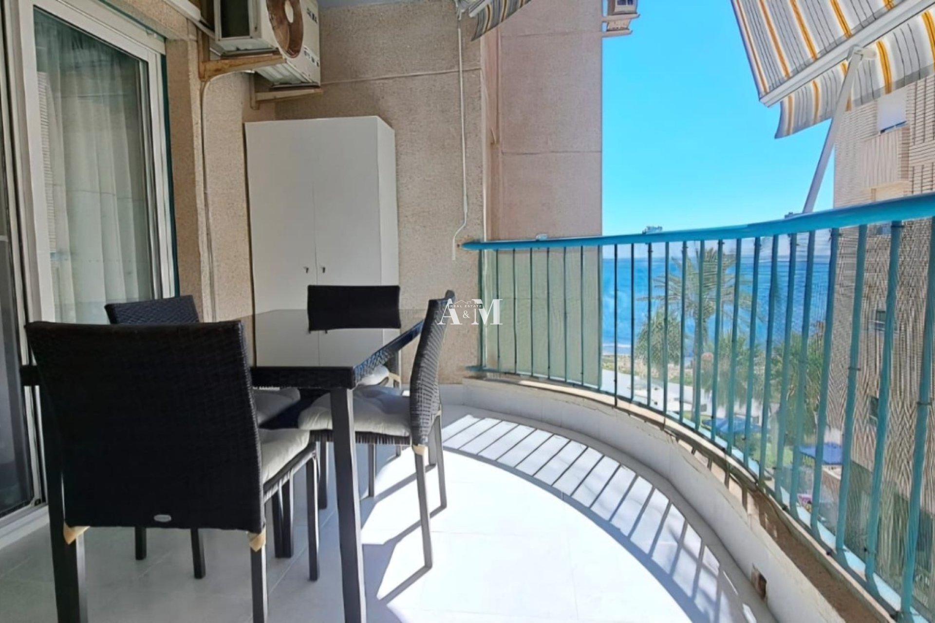 Долгосрочная аренда - Квартира / квартира - Torrevieja - Playa del Cura