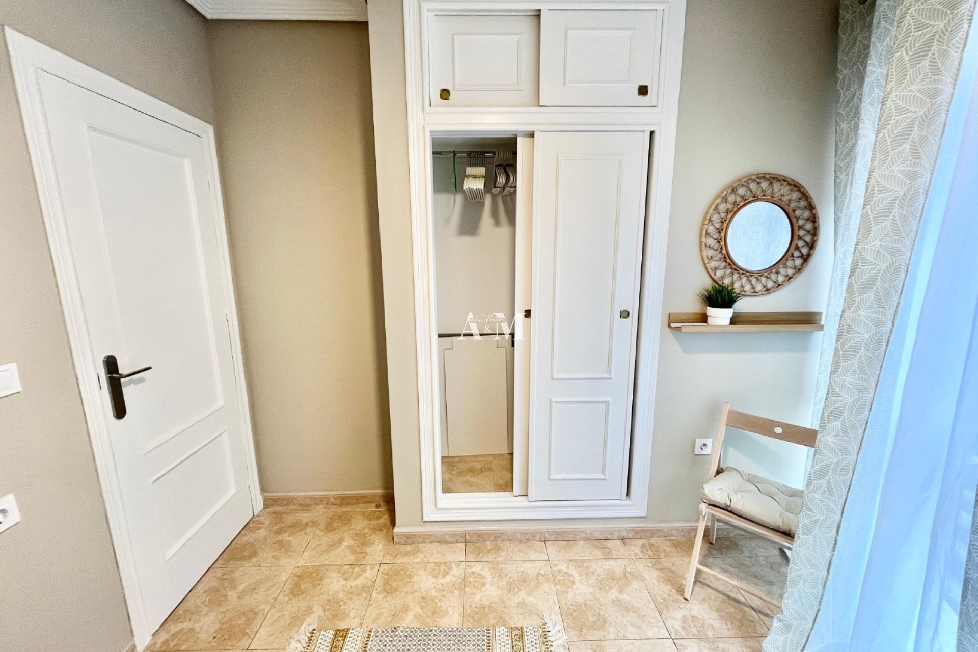 Долгосрочная аренда - Квартира / квартира - Torrevieja