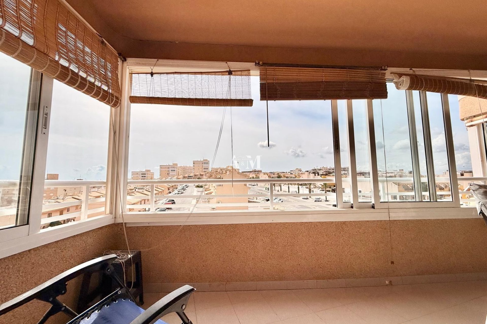 Location à long terme - Appartement - Arenales del Sol - Arenales