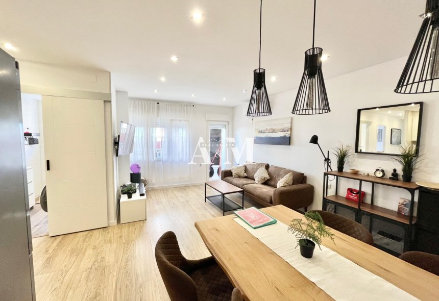 Location à long terme - Appartement - La Mata