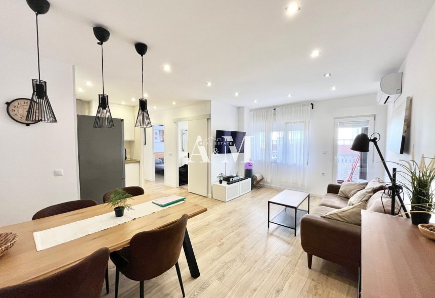 Location à long terme - Appartement - La Mata