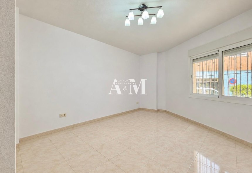 Location à long terme - Appartement - Los Alcazares