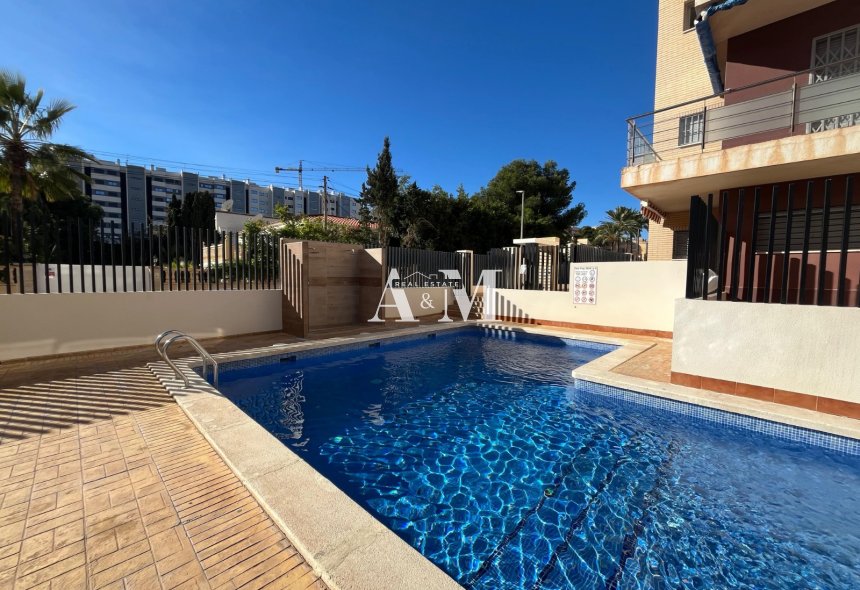 Location à long terme - Appartement - Torrevieja - La Veleta
