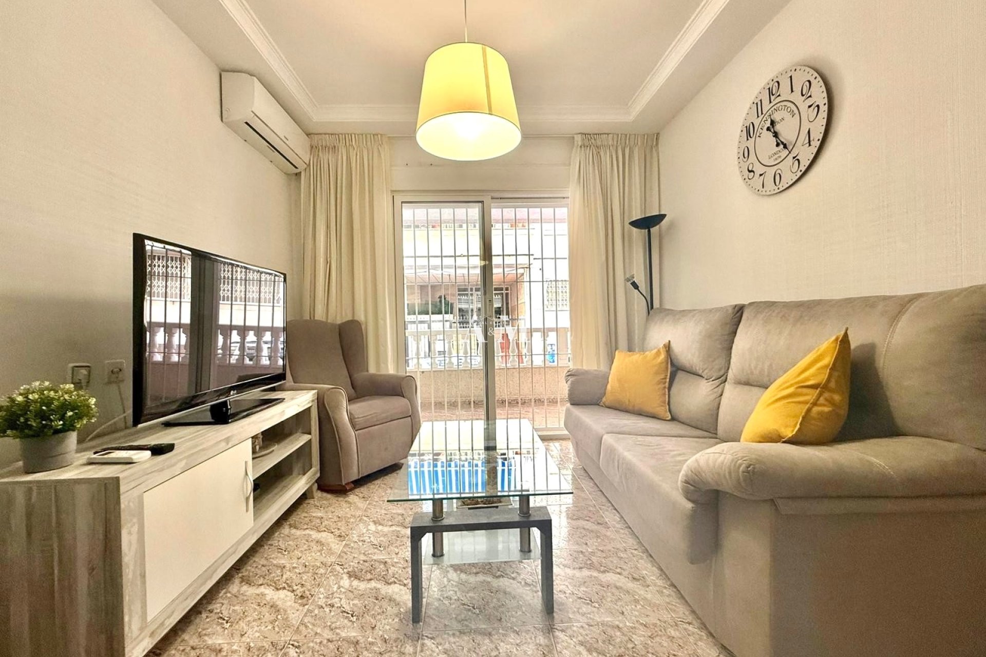 Location à long terme - Appartement - Torrevieja - Playa de los Locos