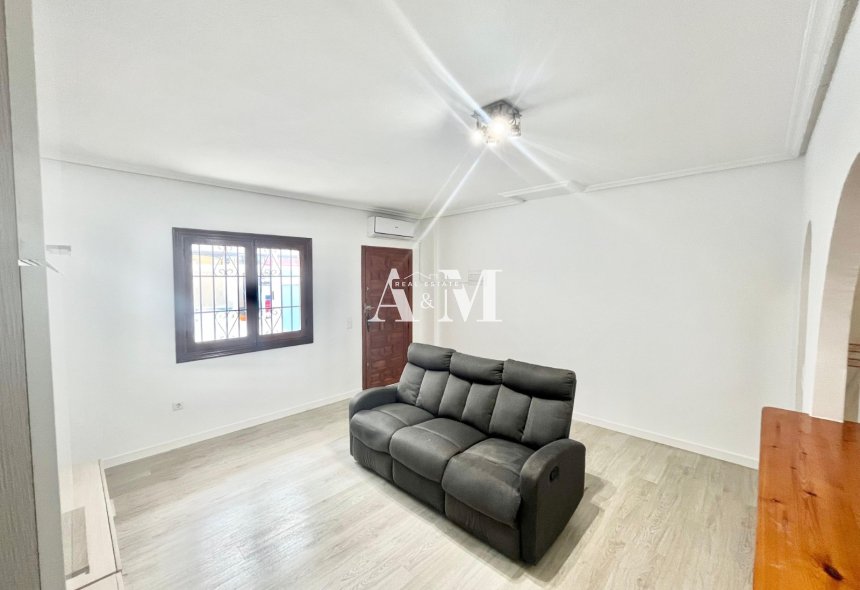 Location à long terme - Appartement - Torrevieja - Playa de los Locos