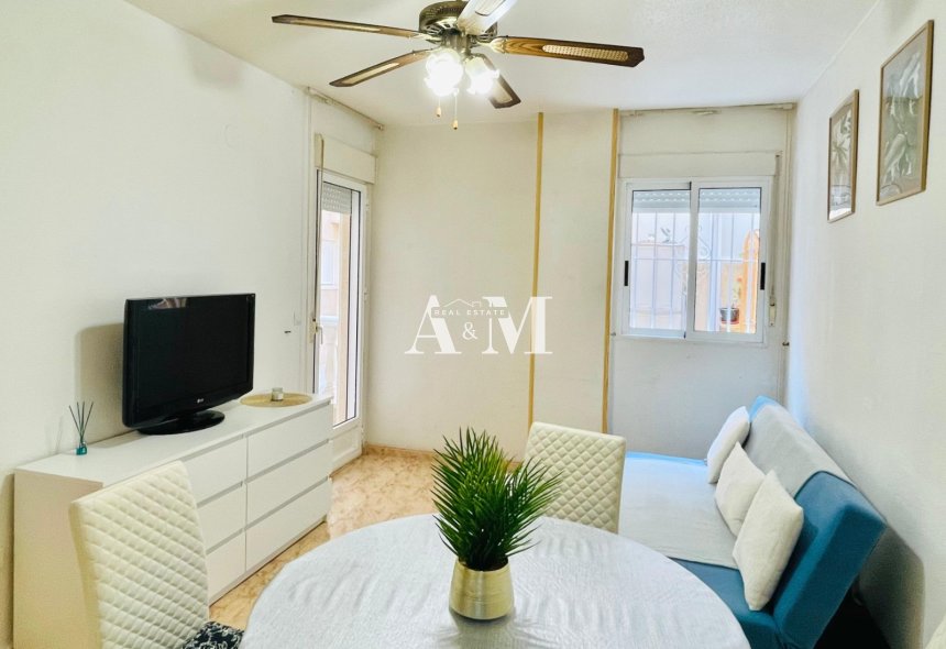 Location à long terme - Appartement - Torrevieja - Playa de los Locos