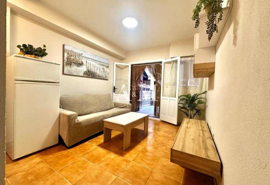 Location à long terme - Appartement - Torrevieja - Torrelamata - La Mata