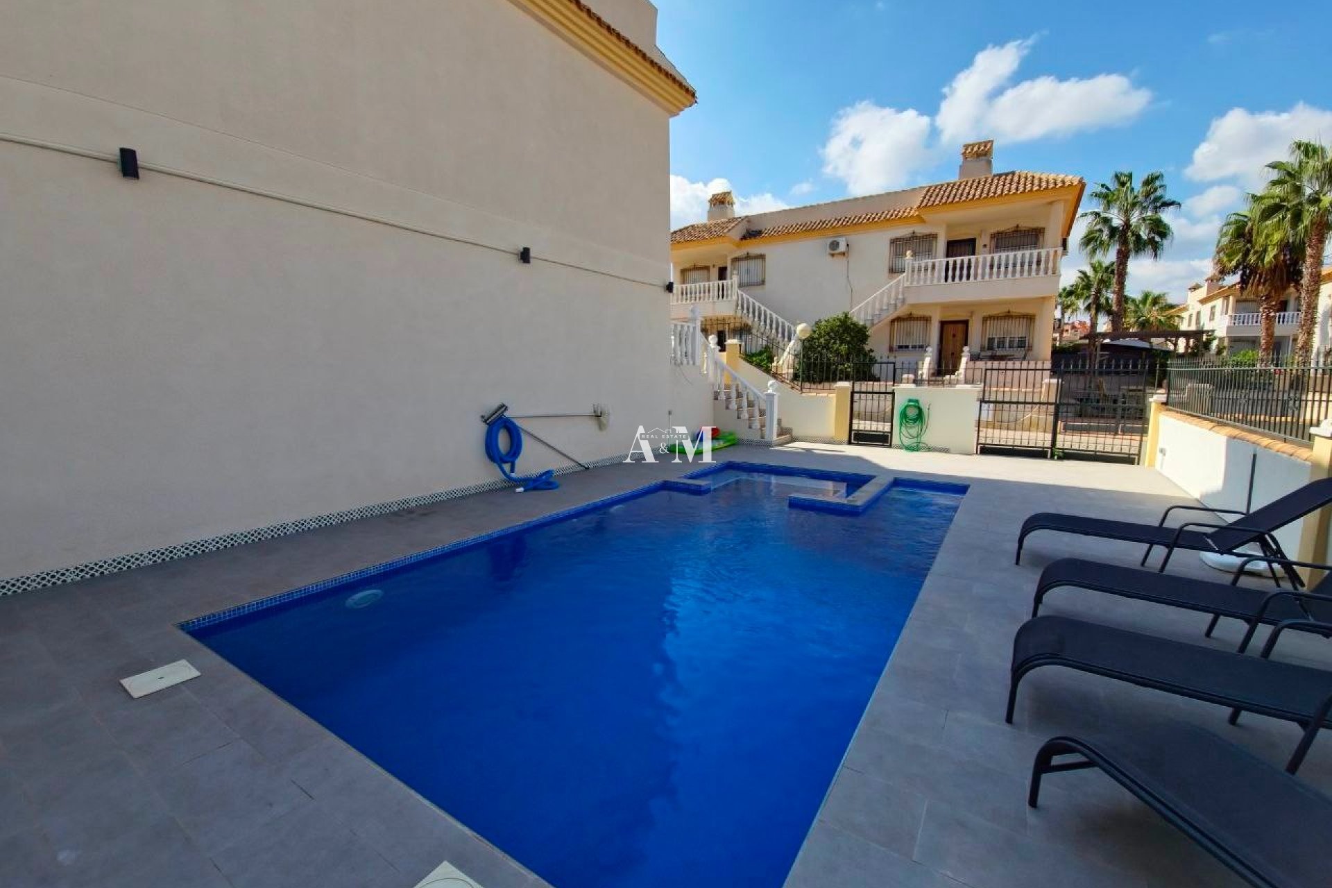 Location à long terme - Bungalow - Orihuela Costa - Villamartín