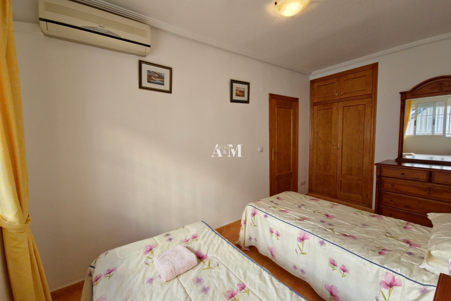 Location à long terme - Bungalow - Torrevieja - La Siesta - El Salado -  Torreta