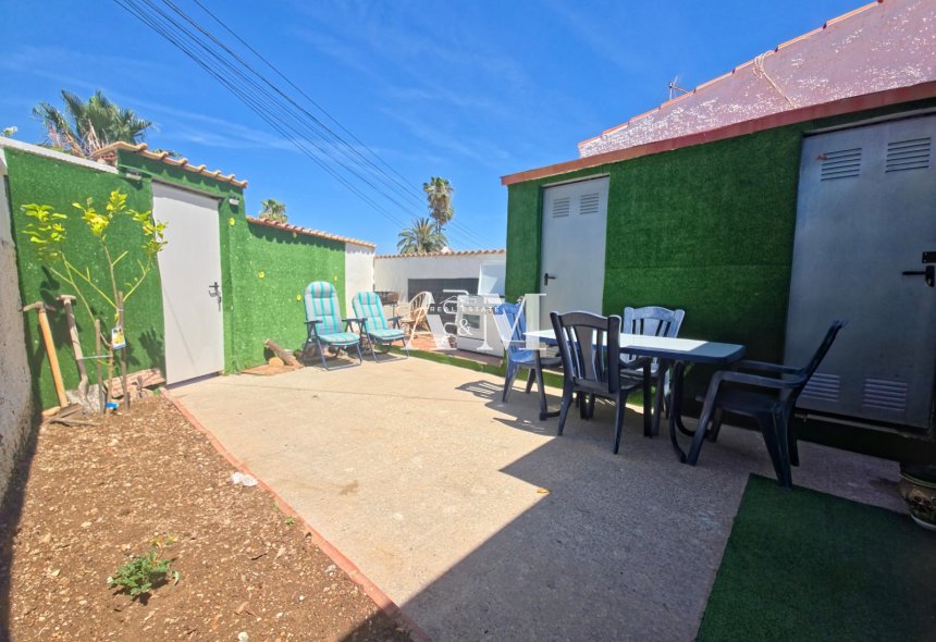 Location à long terme - Bungalow - Torrevieja - La Siesta - El Salado -  Torreta