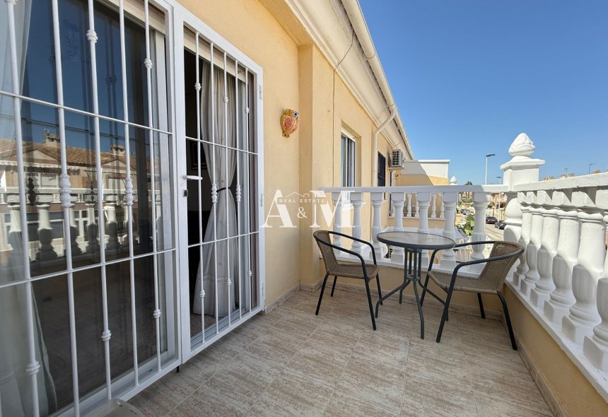 Location à long terme - Bungalow - Torrevieja - Nueva Torrevieja - Aguas Nuevas