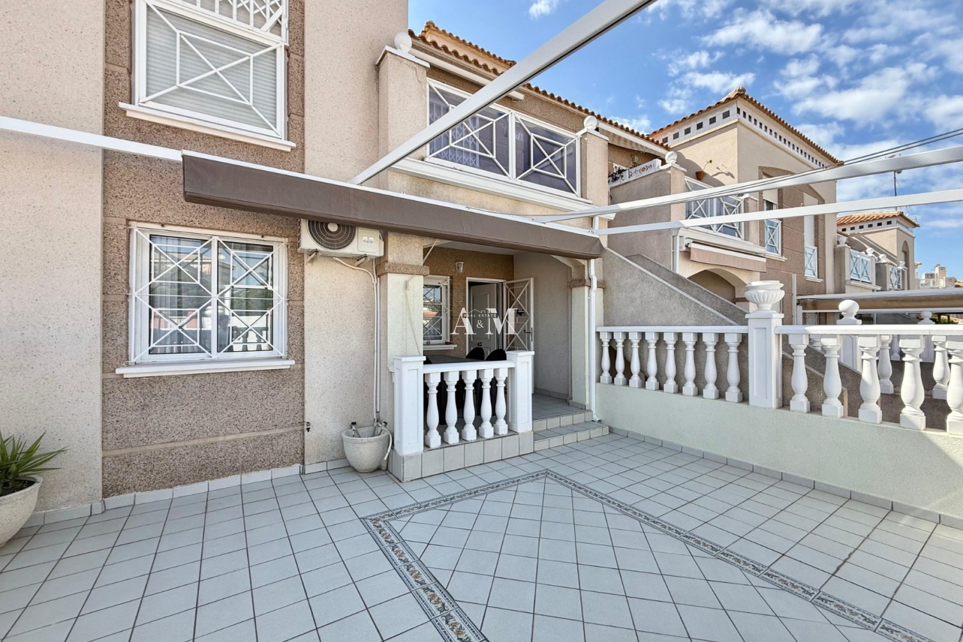 Location à long terme - Bungalow - Torrevieja - Nueva Torrevieja - Aguas Nuevas