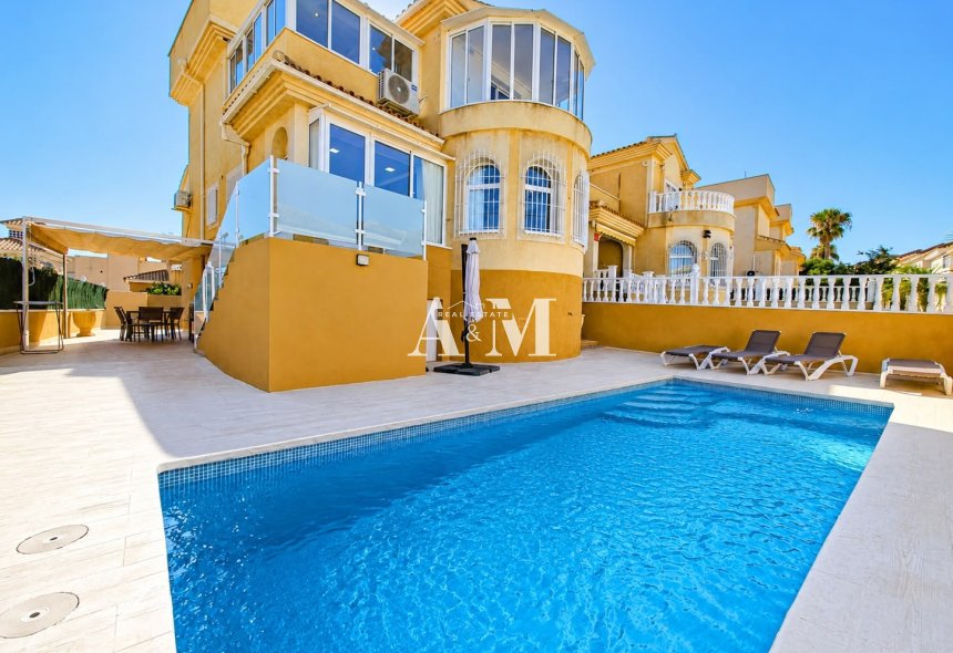 Location à long terme - Chalet - Orihuela Costa - Las Filipinas
