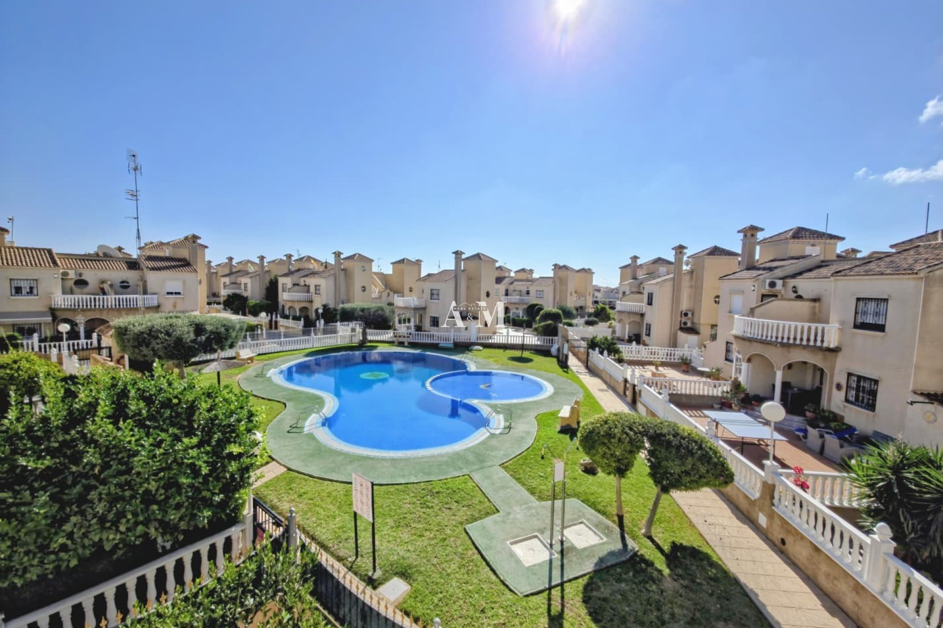 Location à long terme - Chalet - Orihuela Costa - Playa Flamenca