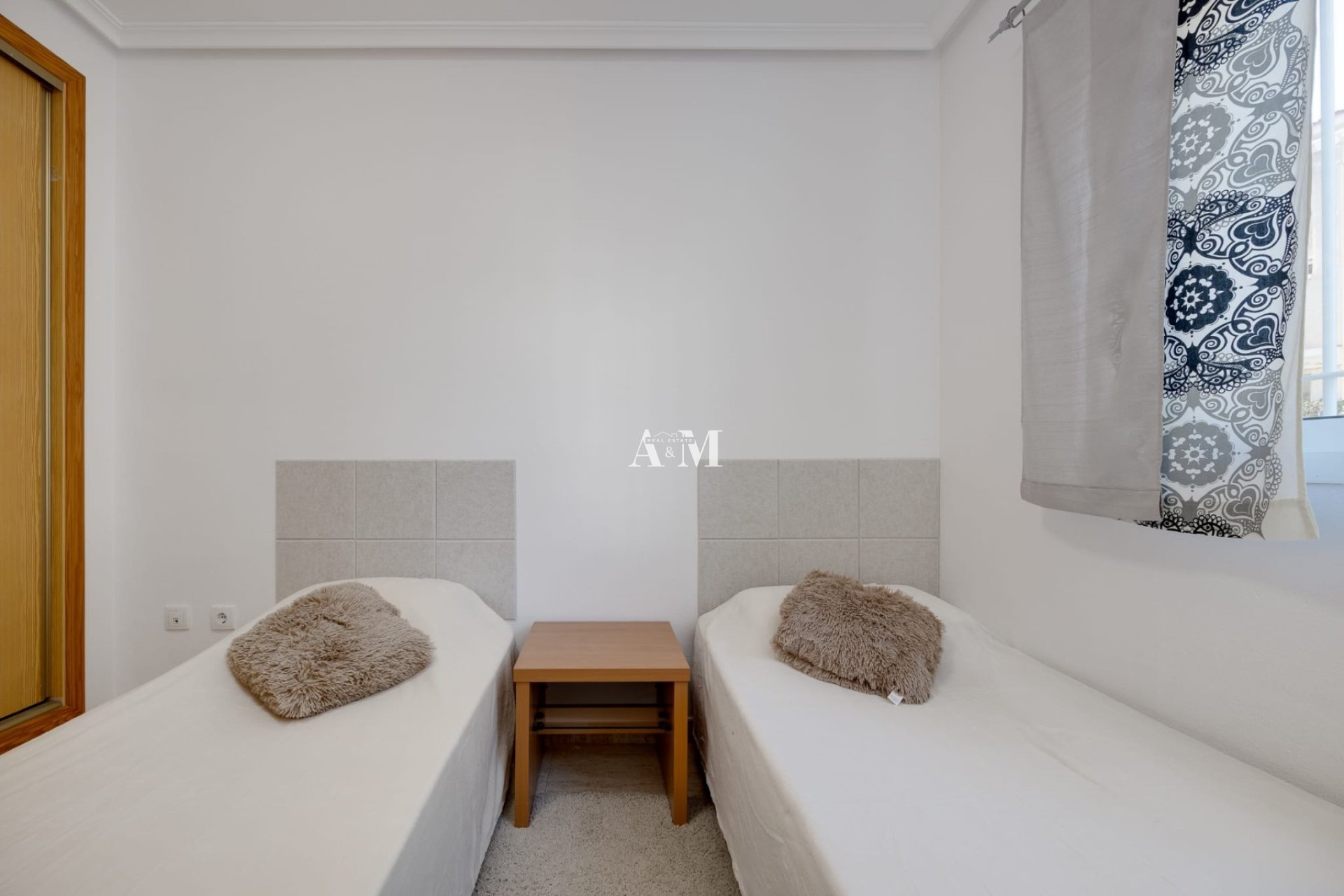 Location à long terme - Chalet - Orihuela Costa - Punta Prima