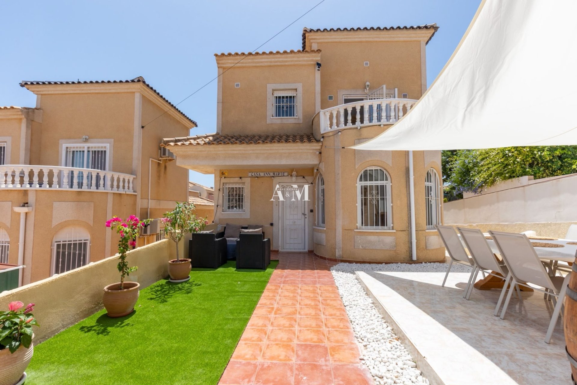 Location à long terme - Chalet - San Miguel de Salinas