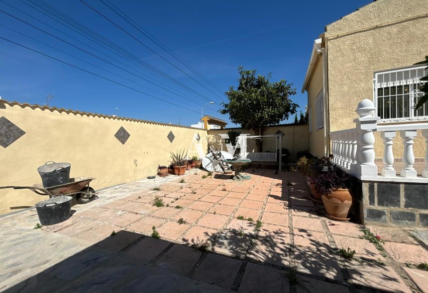 Location à long terme - Chalet - Torrevieja - El Chaparral
