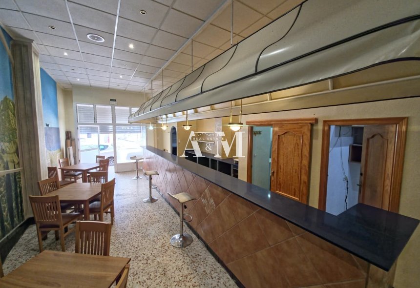 Location à long terme - Commercial - La Mata