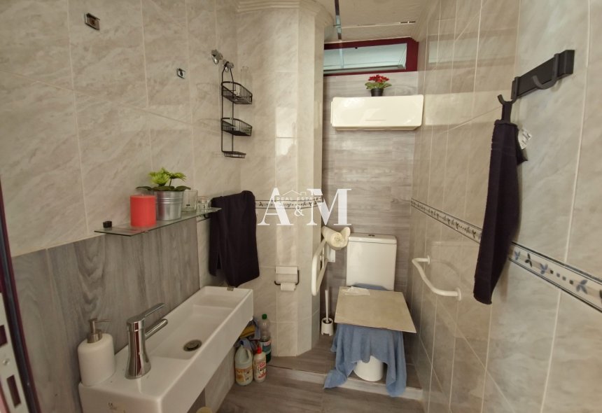 Location à long terme - Commercial - Orihuela