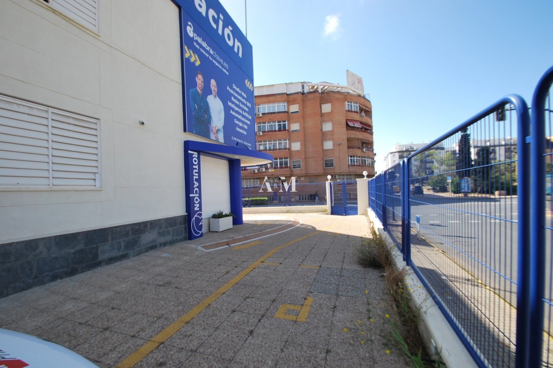 Location à long terme - Commercial - Torrevieja - Parque de las Naciones