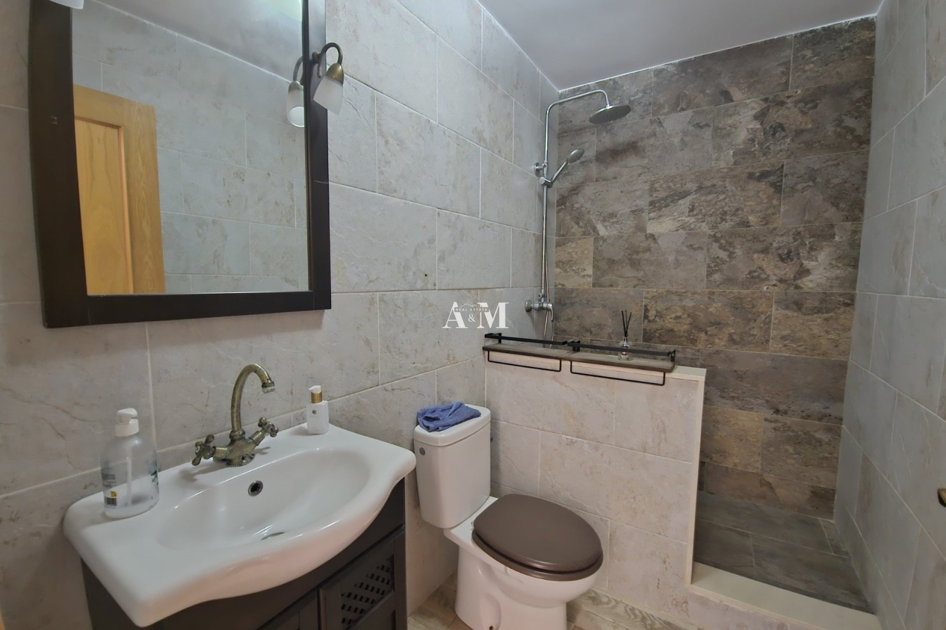 Location à long terme - Duplex - Dolores