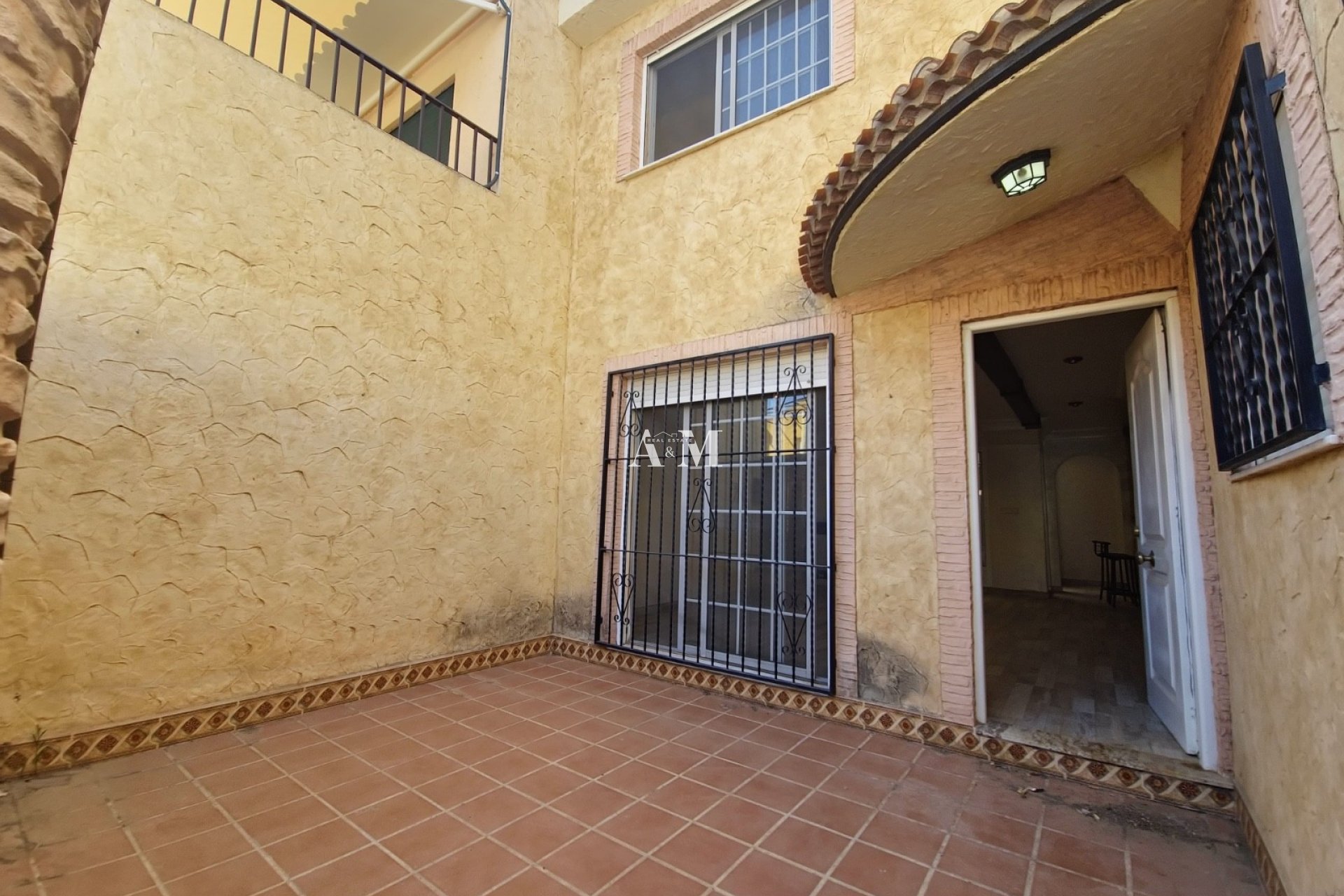 Location à long terme - Duplex - Dolores