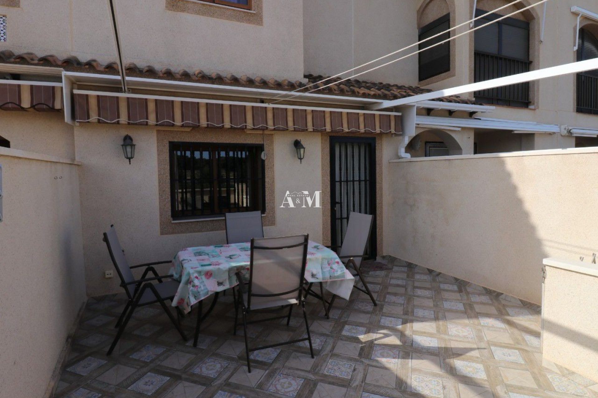 Location à long terme - Maison de ville - Guardamar del Segura - El Moncayo