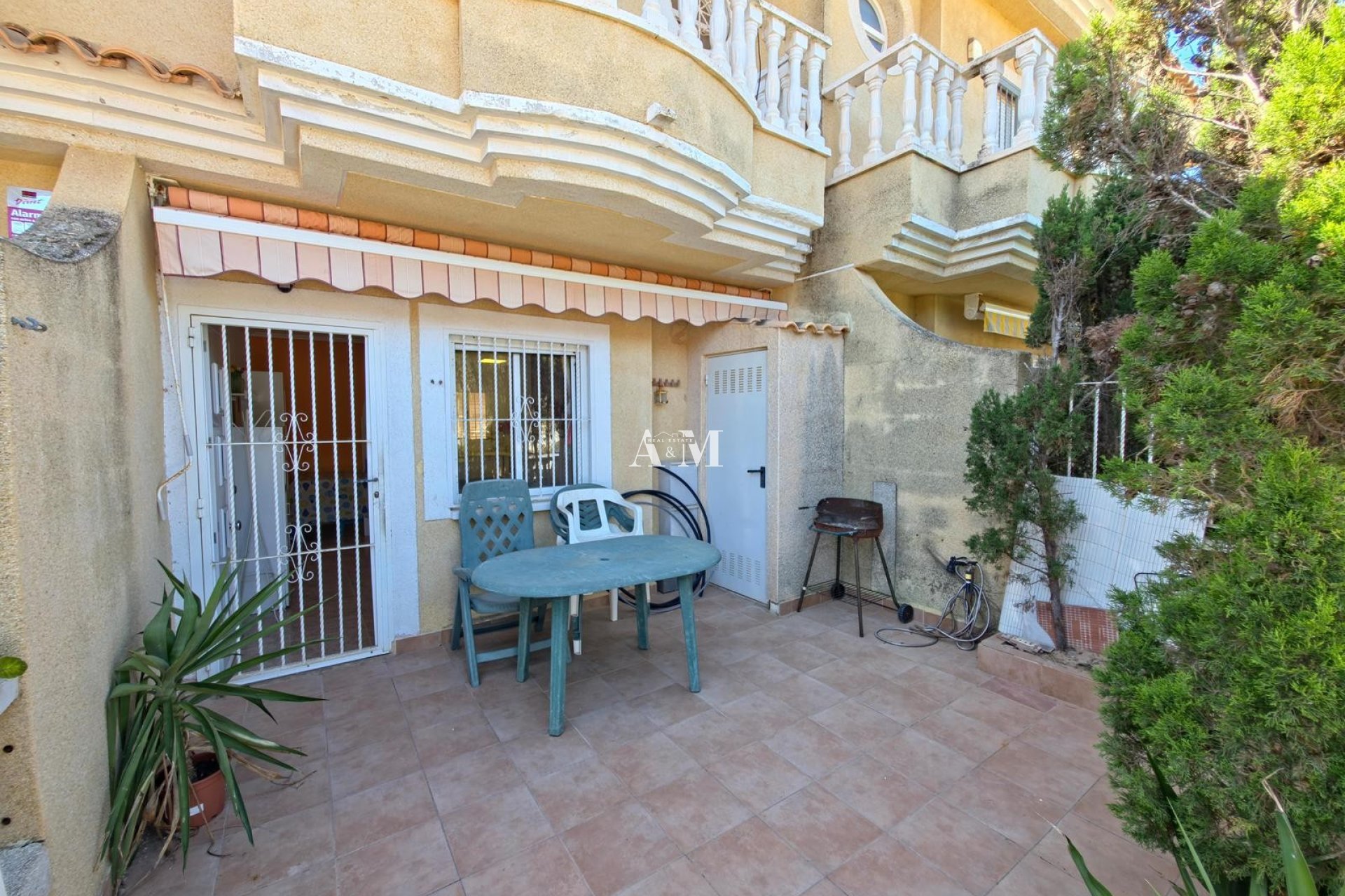 Location à long terme - Maison de ville - Guardamar del Segura - Urbanizaciones