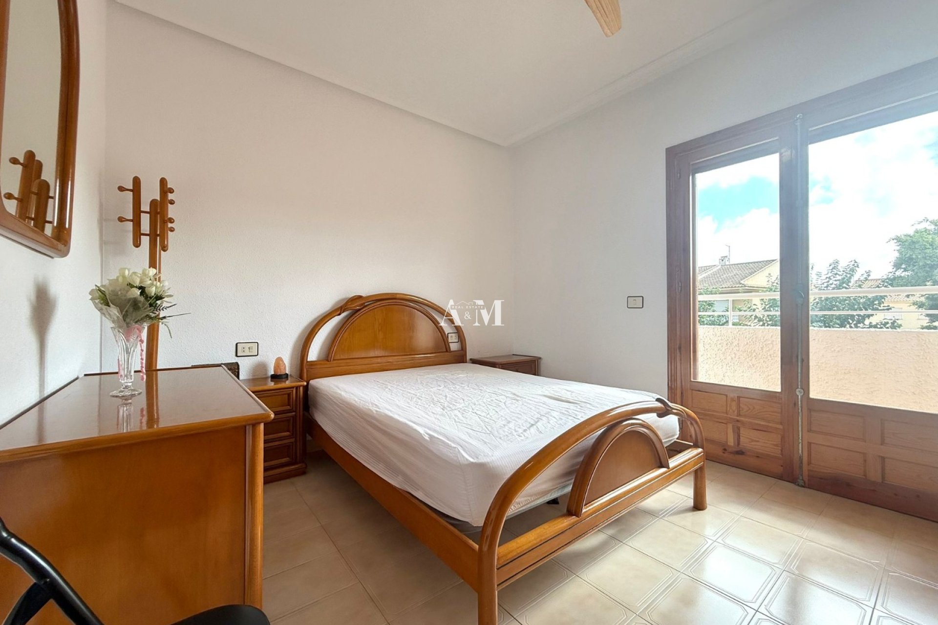 Location à long terme - Maison de ville - Los Alcazares