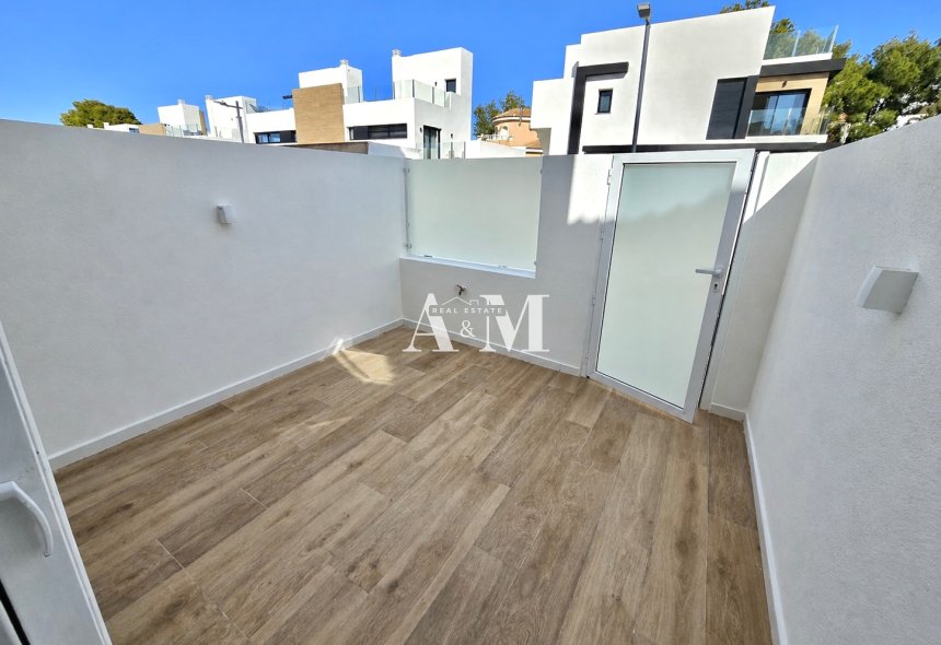 Location à long terme - Maison de ville - Orihuela Costa - Las Filipinas