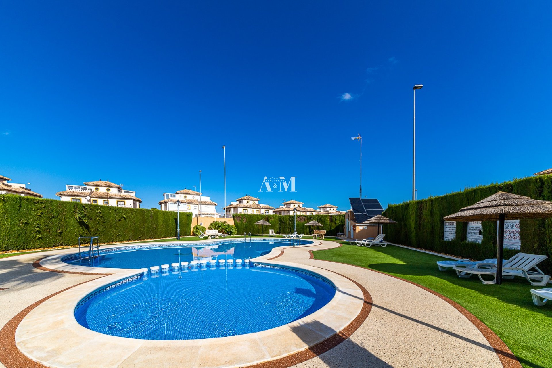 Location à long terme - Maison de ville - Orihuela Costa - Lomas de Cabo Roig