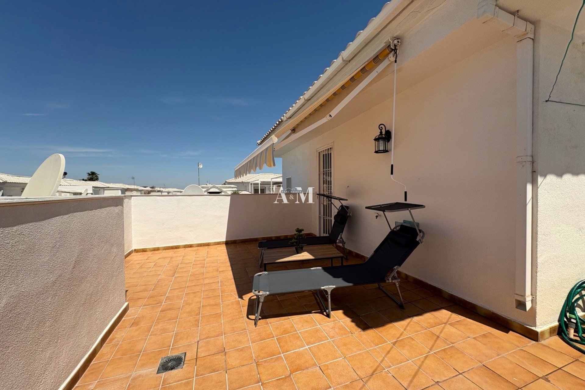 Location à long terme - Maison de ville - Torrevieja - La Siesta - El Salado -  Torreta