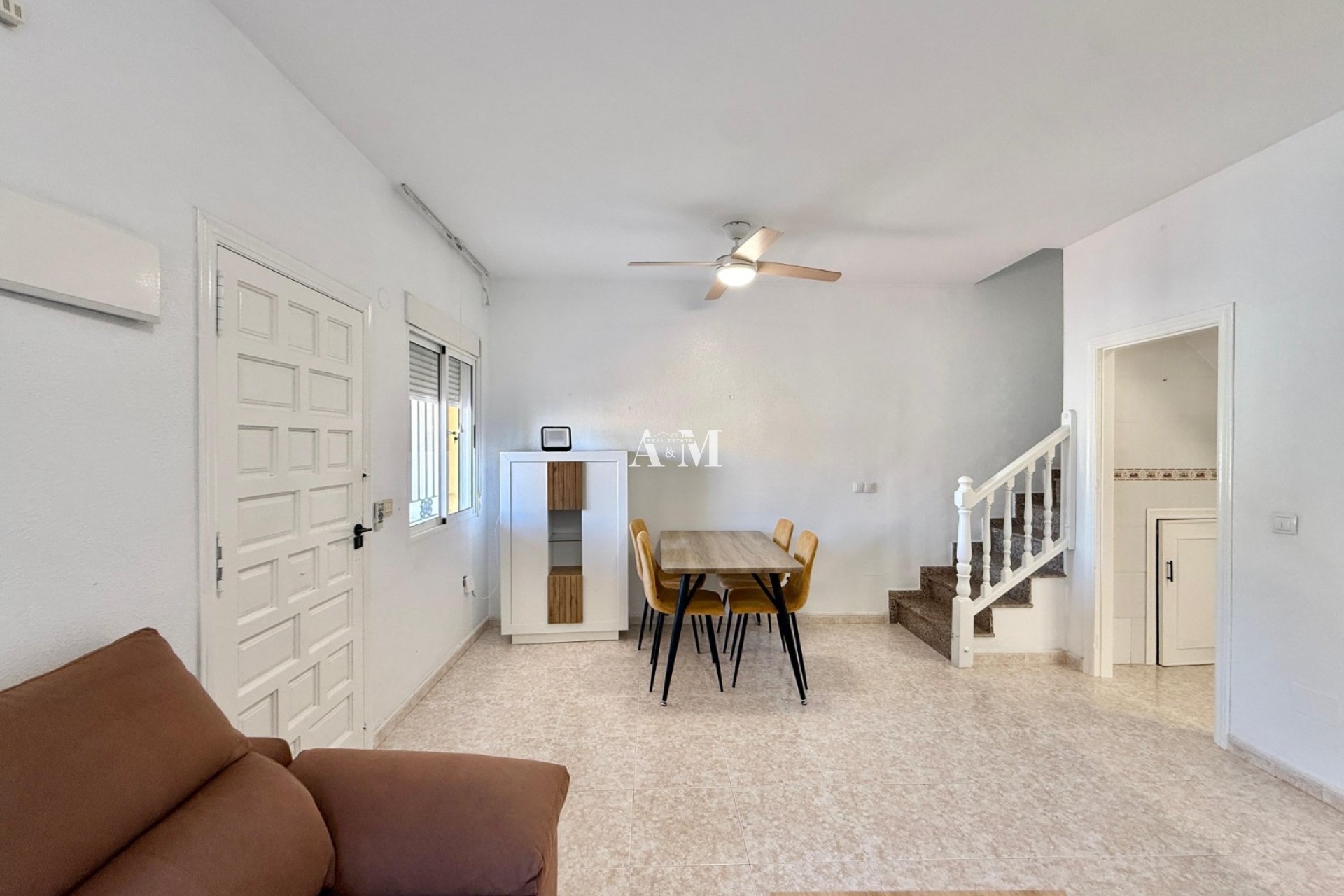 Location à long terme - Maison de ville - Torrevieja - La Siesta - El Salado -  Torreta