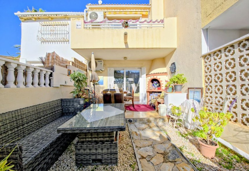 Location à long terme - Maison de ville - Torrevieja - Nueva Torrevieja - Aguas Nuevas