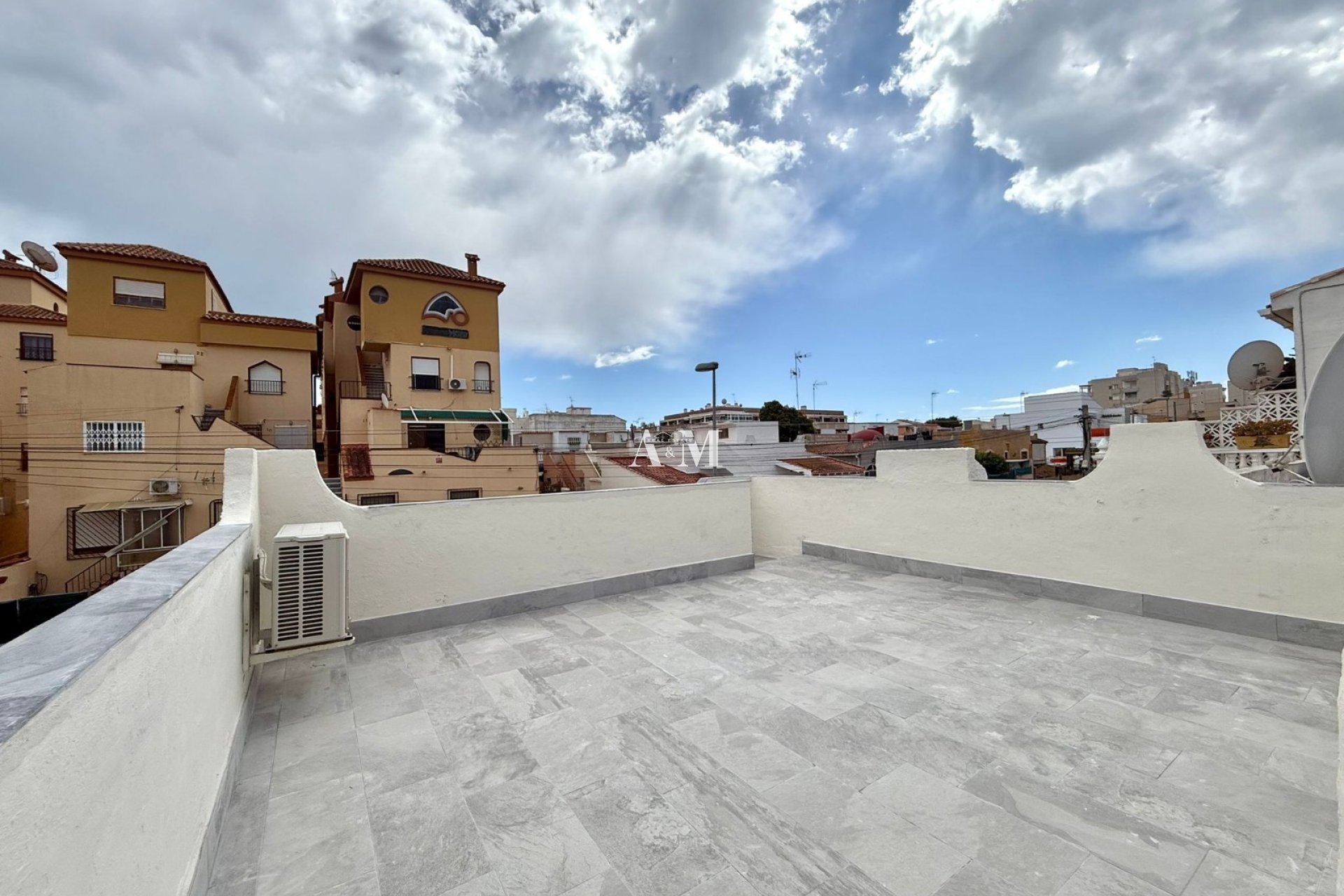 Location à long terme - Maison de ville - Torrevieja - Nueva Torrevieja 
