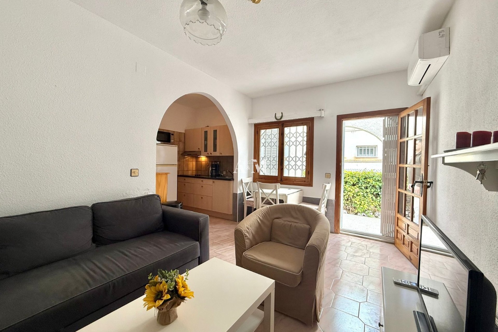 Location à long terme - Maison de ville - Torrevieja - Nueva Torrevieja 