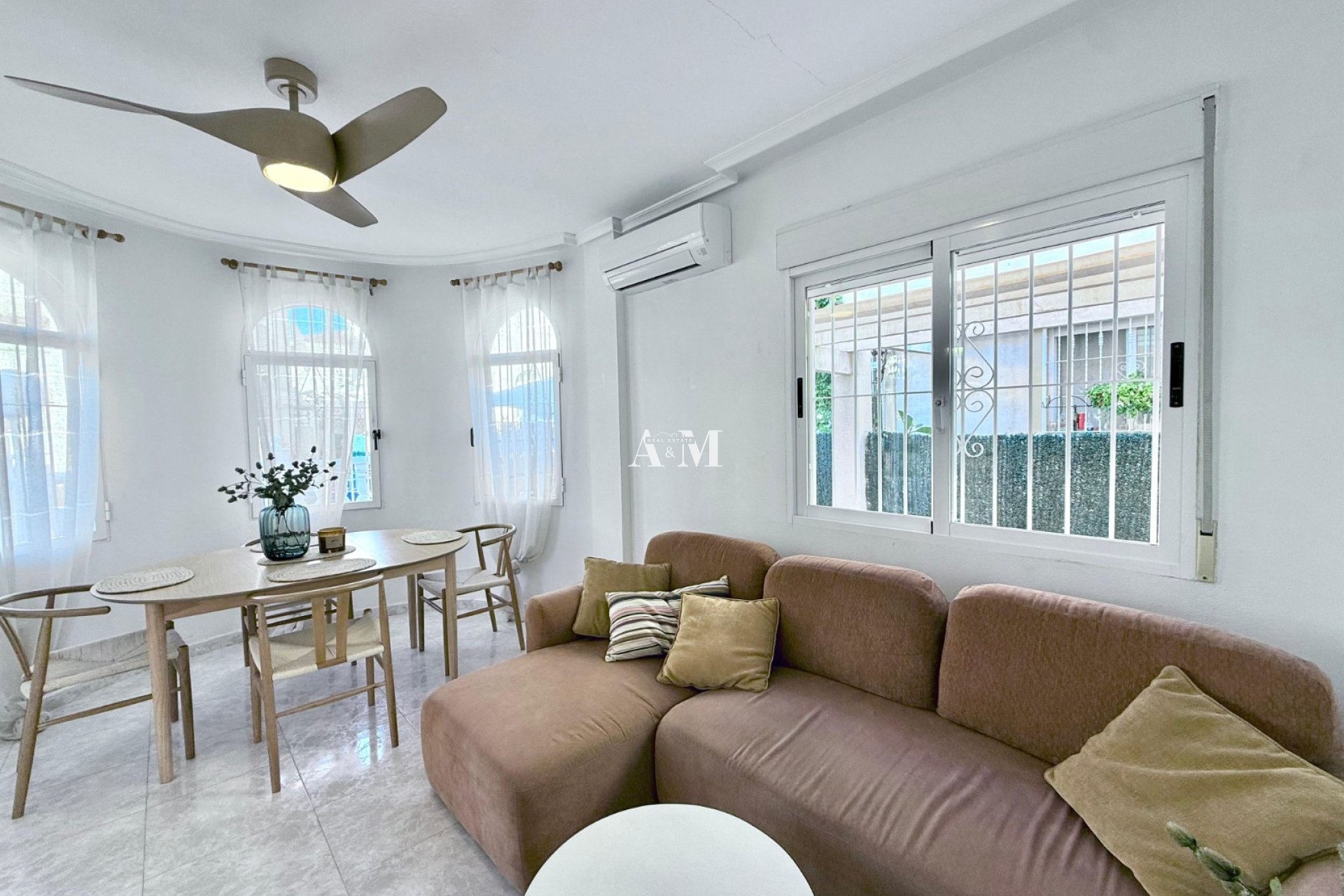 Location à long terme - Maison de ville - Torrevieja - Nueva Torrevieja 