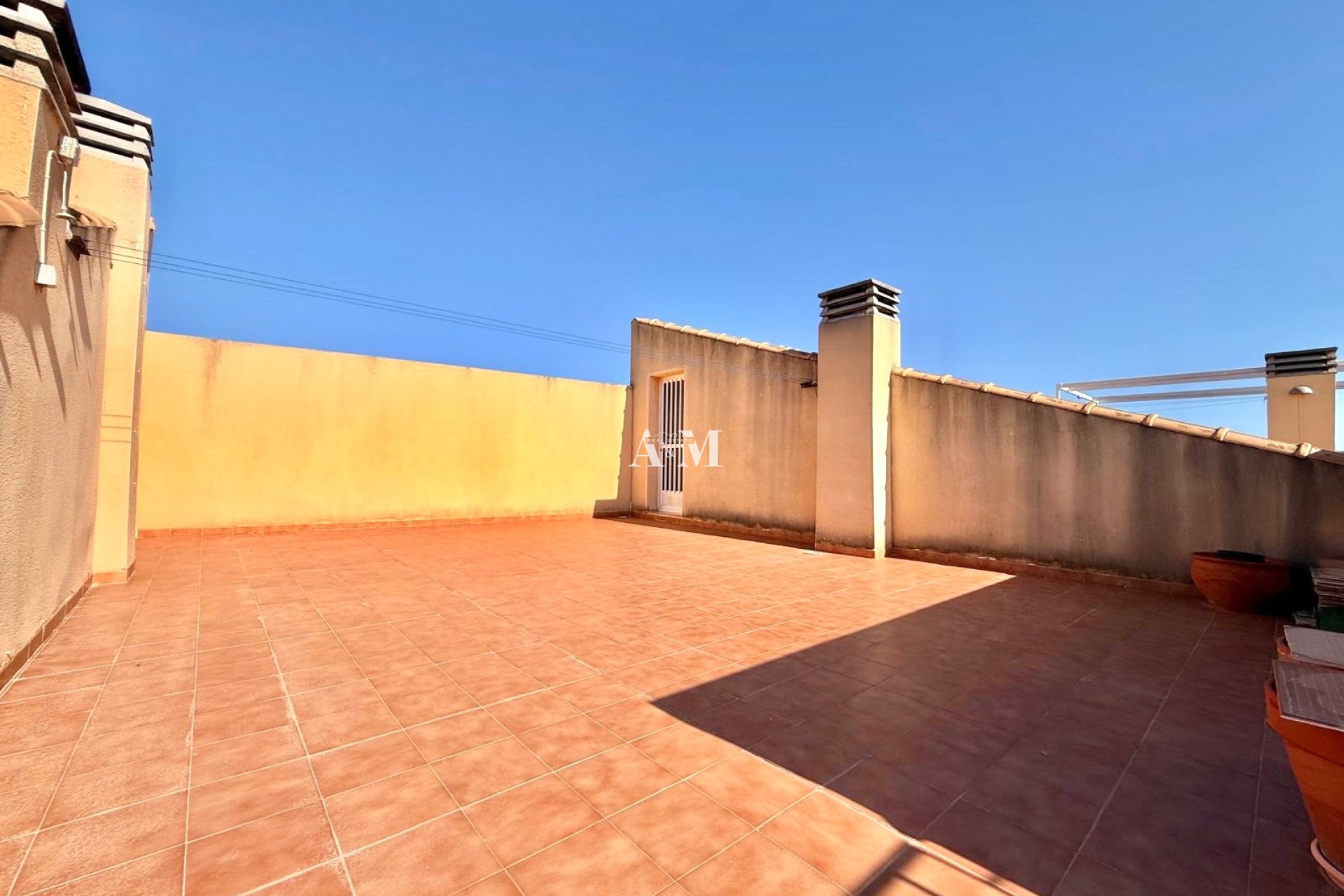 Long Term Rental - Apartment / flat - Rafal