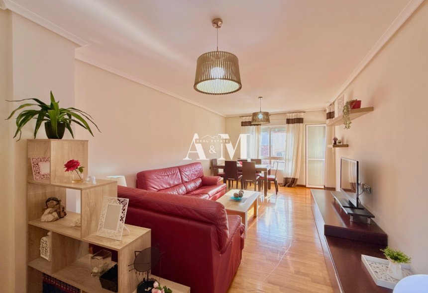 Long Term Rental - Apartment / flat - Torrevieja - Centro