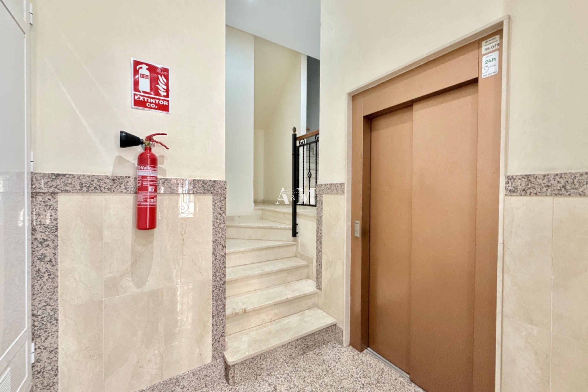Long Term Rental - Apartment / flat - Torrevieja - Centro