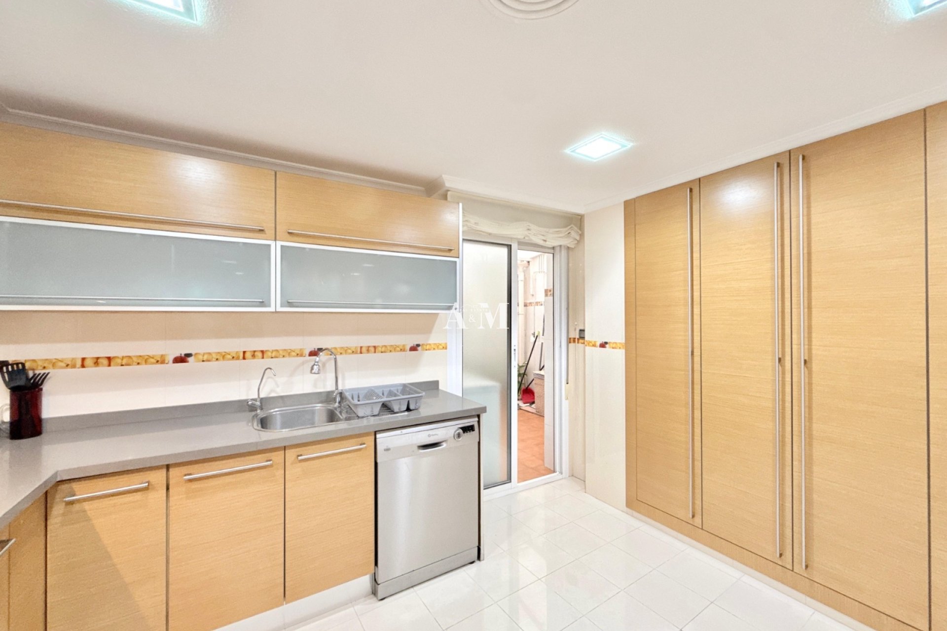 Long Term Rental - Apartment / flat - Torrevieja - Centro