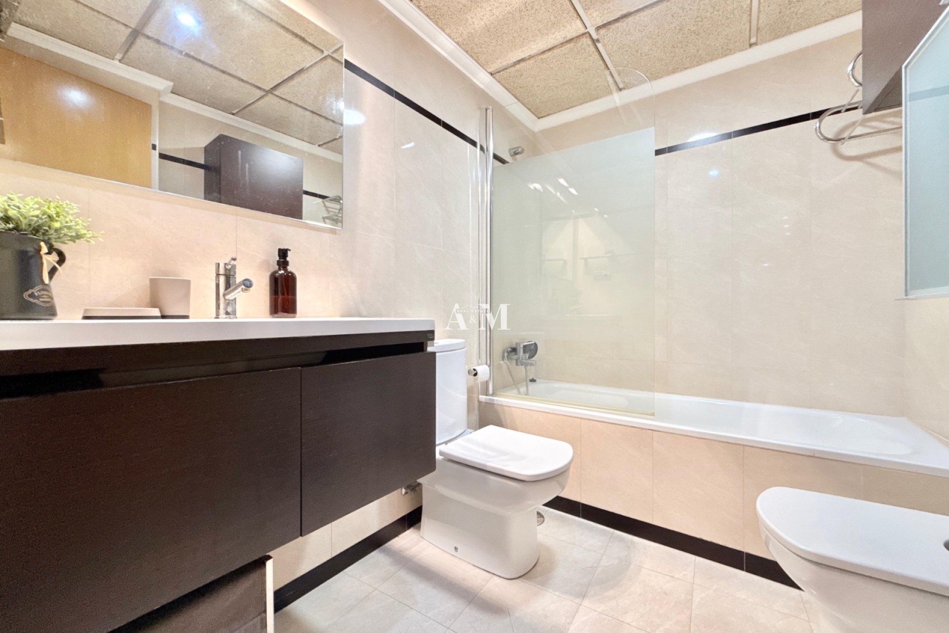 Long Term Rental - Apartment / flat - Torrevieja - Centro