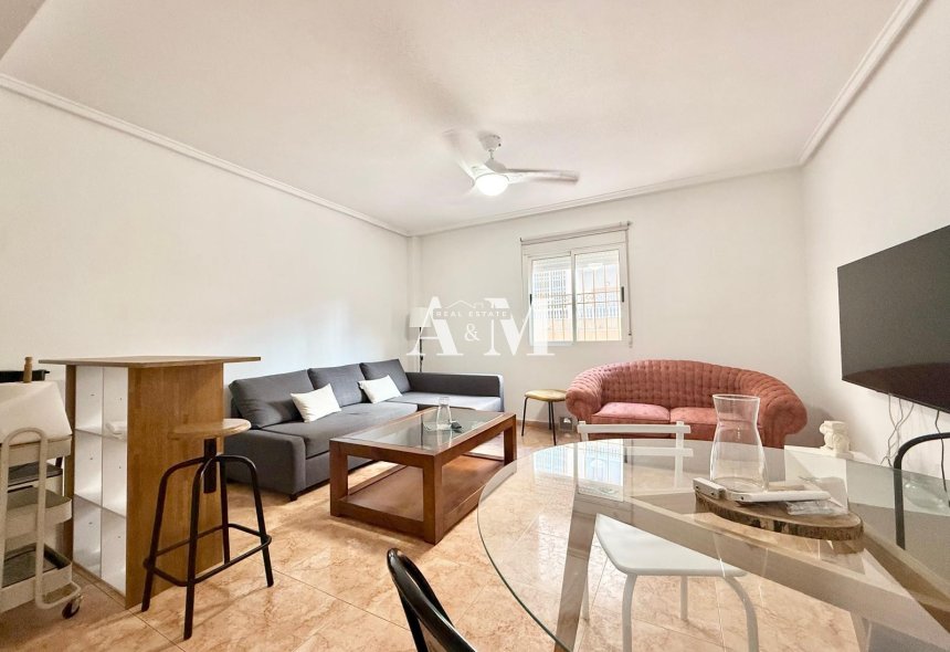 Long Term Rental - Apartment / flat - Torrevieja - Centro