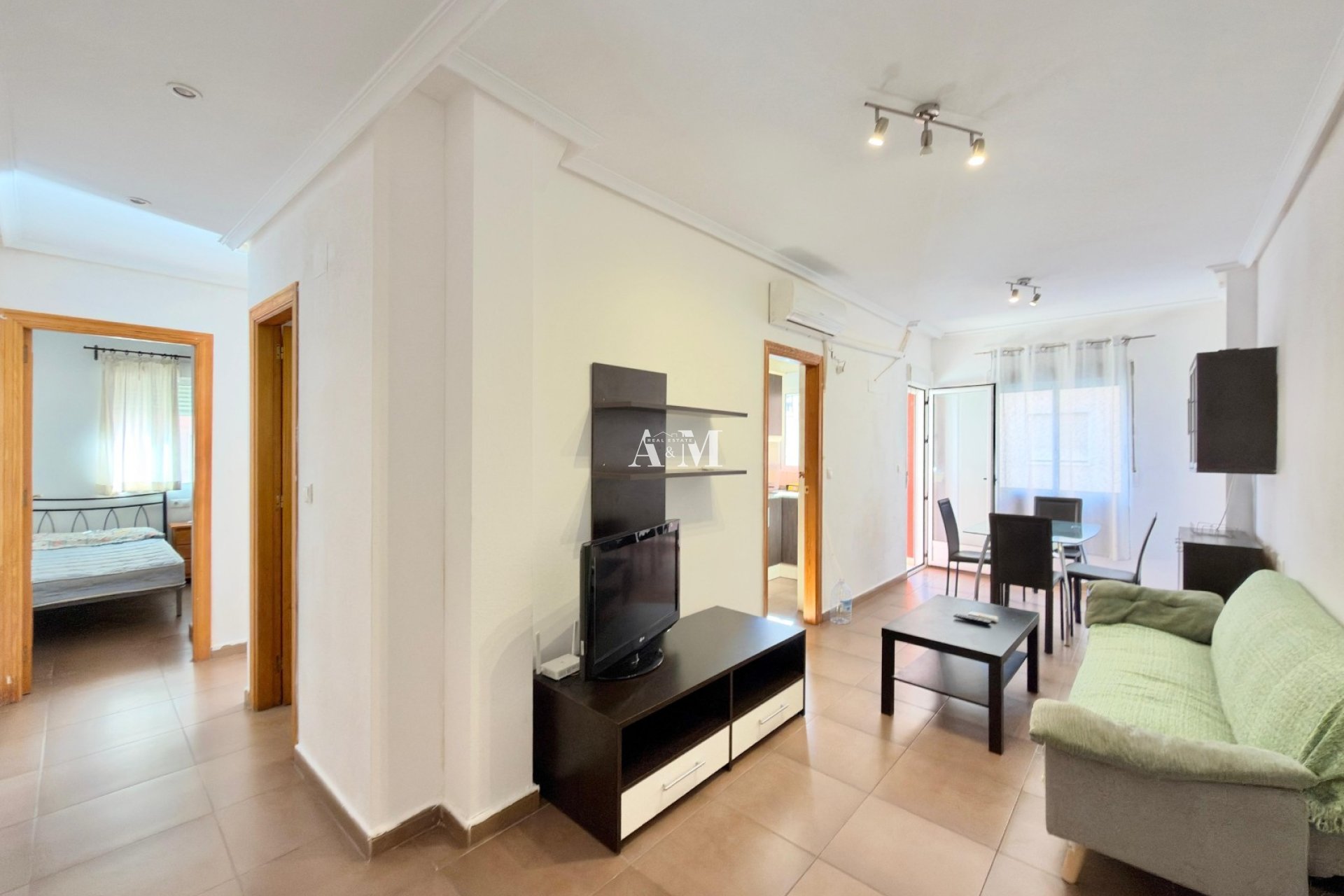 Long Term Rental - Apartment / flat - Torrevieja - Centro