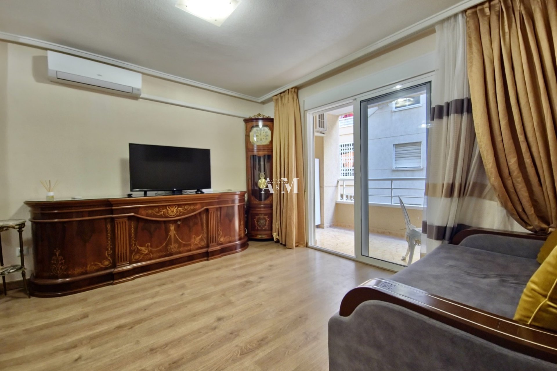 Long Term Rental - Apartment / flat - Torrevieja - Centro