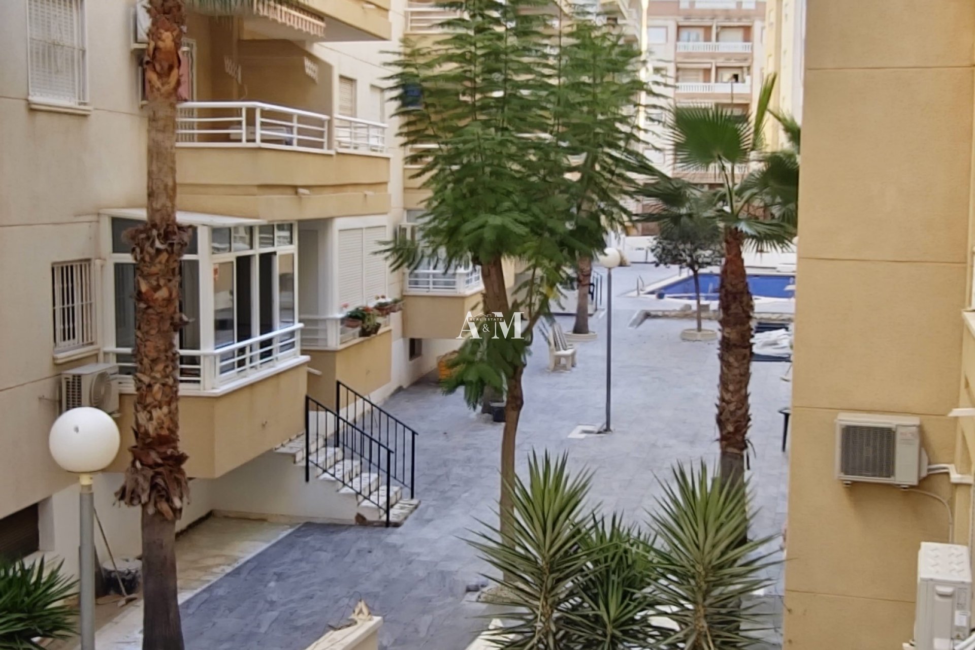 Long Term Rental - Apartment / flat - Torrevieja - Centro