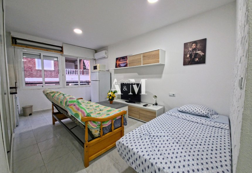 Long Term Rental - Apartment / flat - Torrevieja - Centro