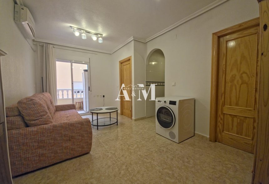 Long Term Rental - Apartment / flat - Torrevieja - Centro
