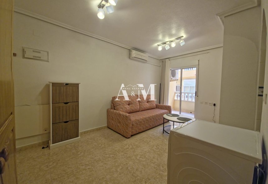 Long Term Rental - Apartment / flat - Torrevieja - Centro