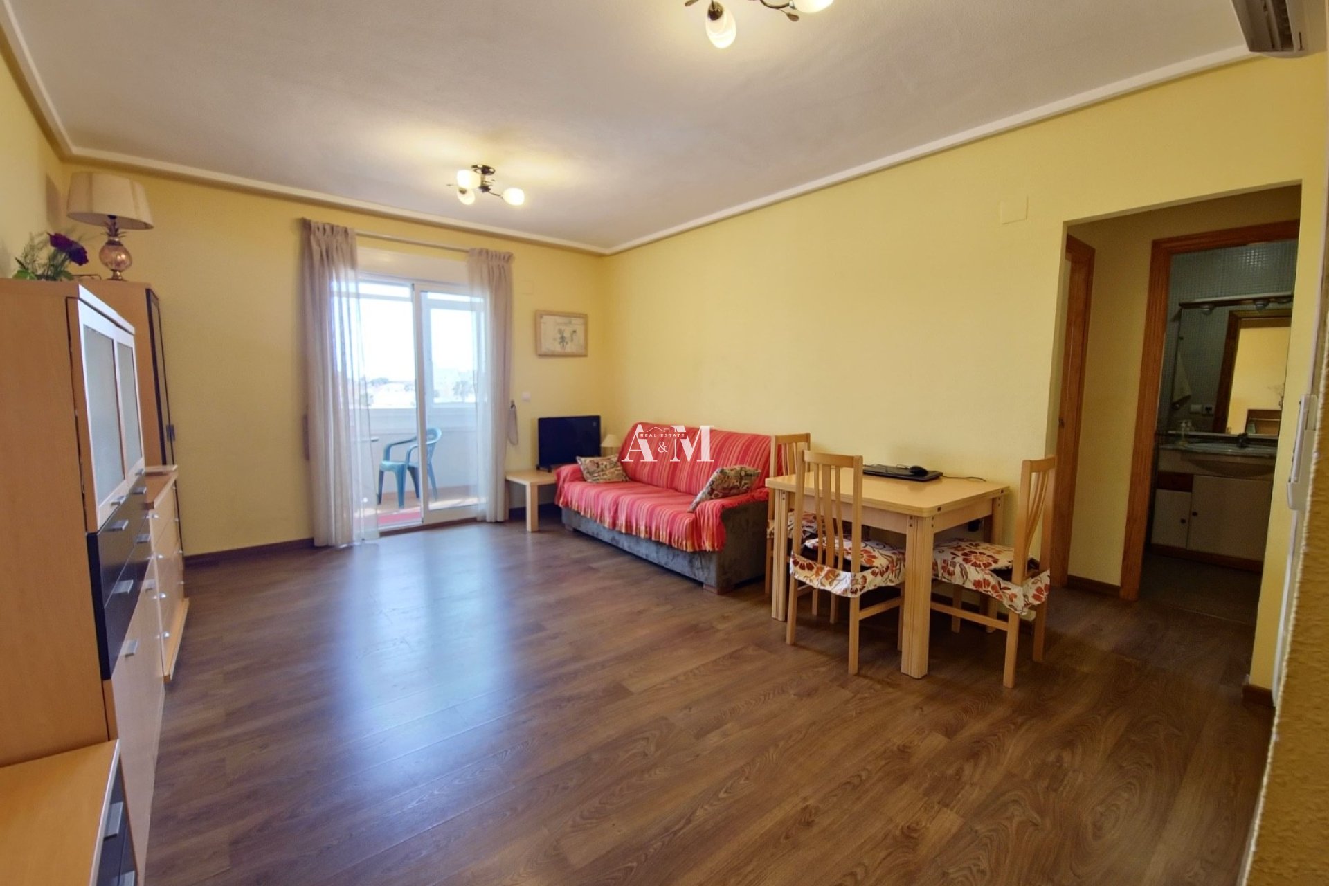 Long Term Rental - Apartment / flat - Torrevieja - Centro